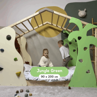 Montessori peuter klimbed