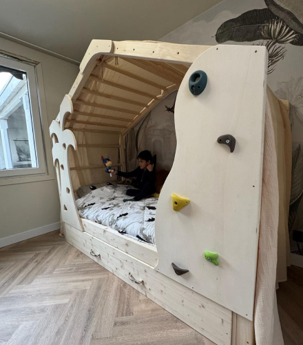 Vloerbed en klimbed in een